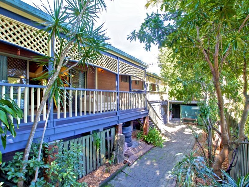 16 Mandarin Court, Nerang QLD 4211
