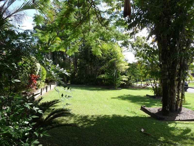 1 Josephine Terrace, Highland Park QLD 4211