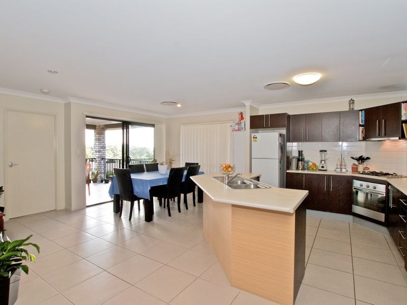 55 Zane Street, Molendinar QLD 4214
