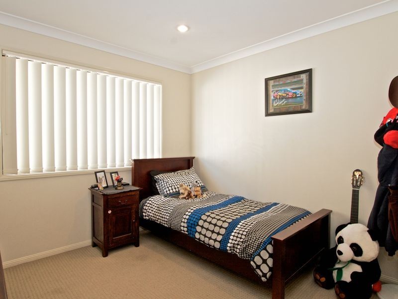 55 Zane Street, Molendinar QLD 4214