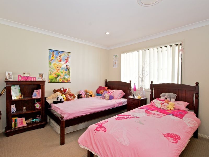 55 Zane Street, Molendinar QLD 4214
