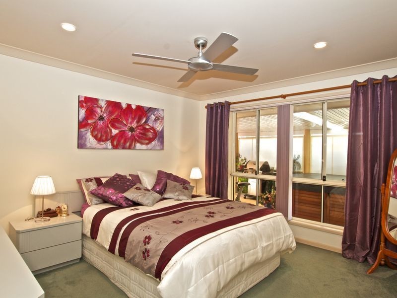 4 Riverwood Drive, Ashmore QLD 4214