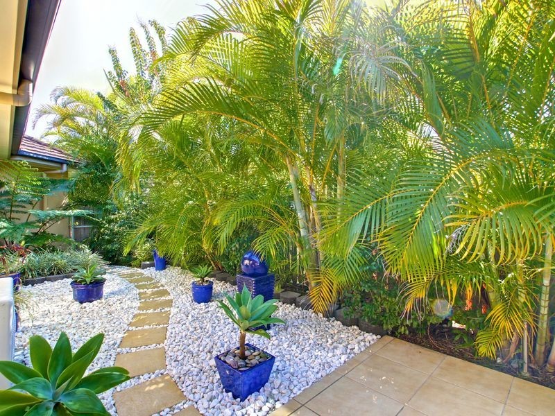 4 Riverwood Drive, Ashmore QLD 4214