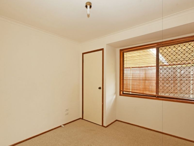 11 Cambridge Court, Carrara QLD 4211