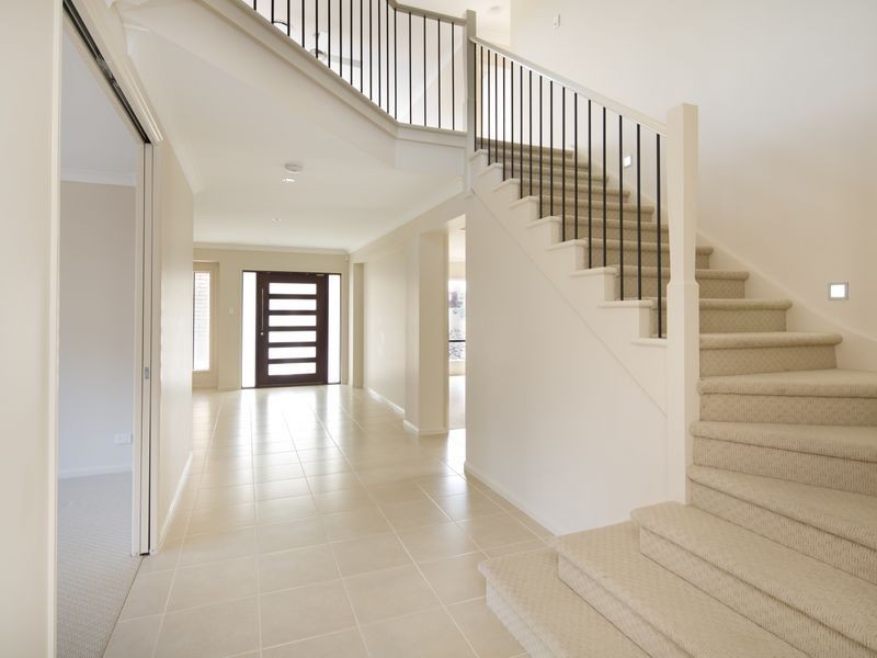 30 Wunburra Circle, Pacific Pines QLD 4211