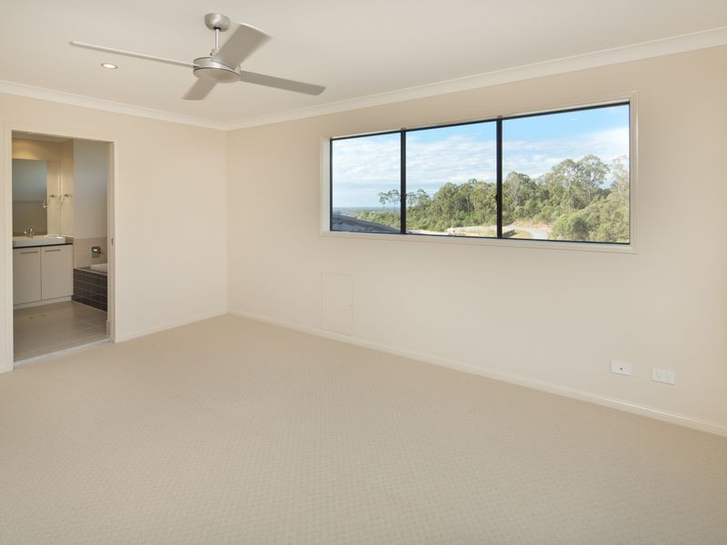 30 Wunburra Circle, Pacific Pines QLD 4211