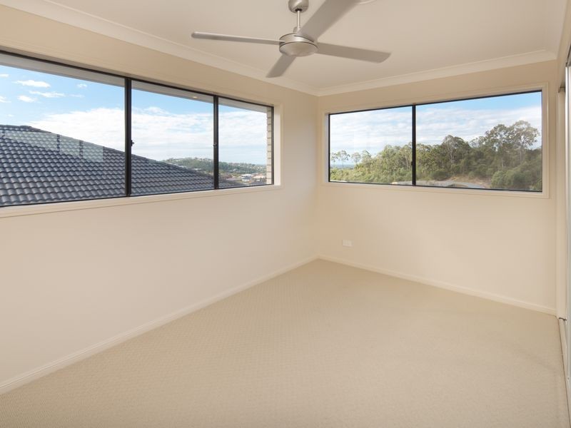 30 Wunburra Circle, Pacific Pines QLD 4211