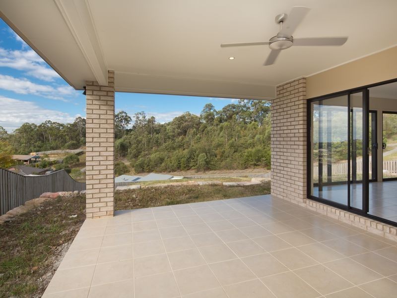 30 Wunburra Circle, Pacific Pines QLD 4211