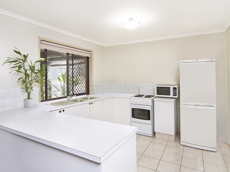 1/12 Wirth Terrace, Highland Park QLD 4211