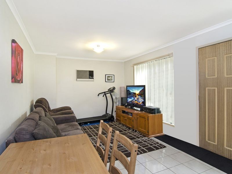 1/12 Wirth Terrace, Highland Park QLD 4211