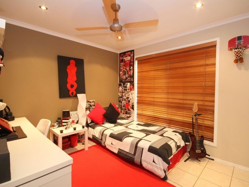 31 Alison Road, Carrara QLD 4211
