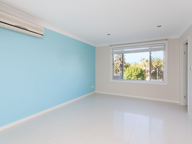 13 Willamulka Avenue, Ashmore QLD 4214