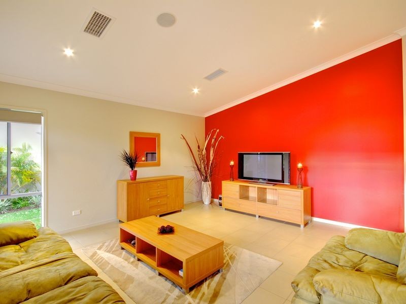 7 Edgewater Place, Helensvale QLD 4212