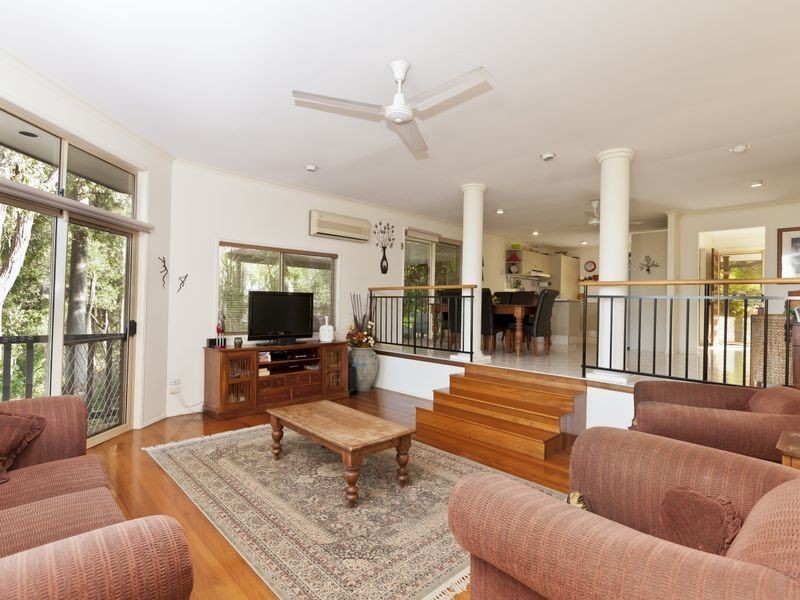 12 King Parrot Court, Clagiraba QLD 4211