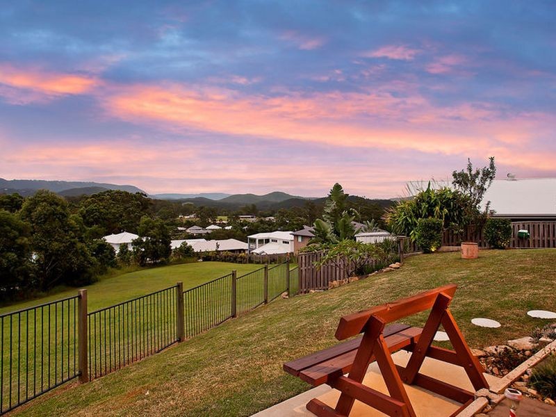 19 Jackaroo Crescent, Gilston QLD 4211