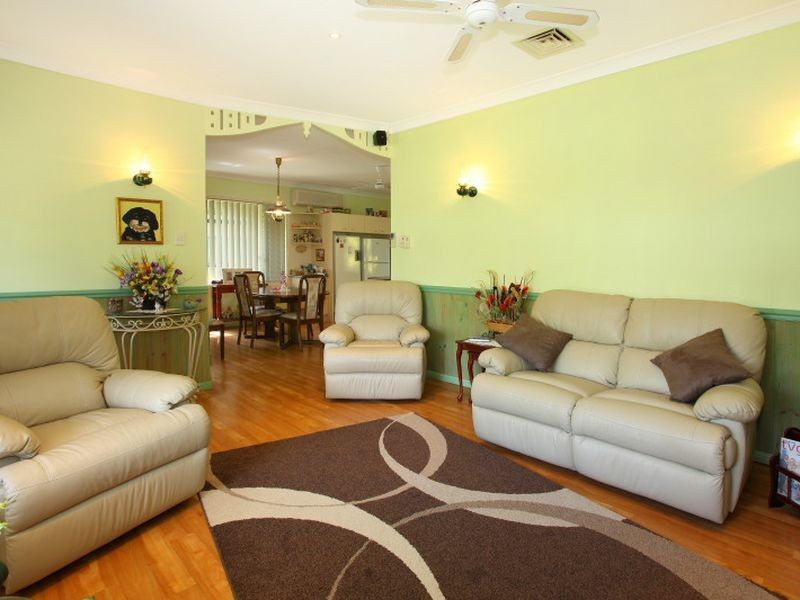 2 Rushworth Street, Worongary QLD 4213