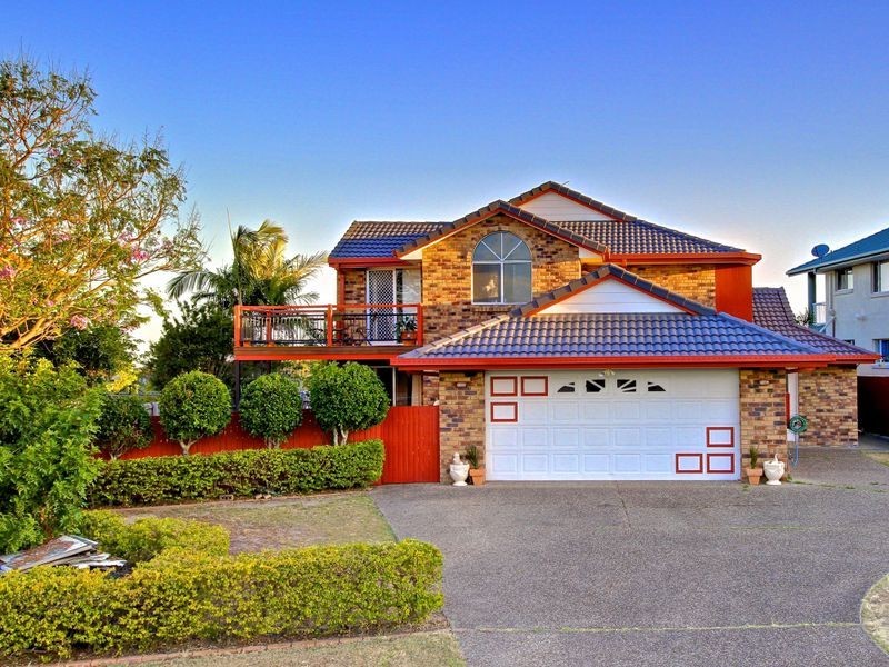 8 Parklane Place, Highland Park QLD 4211