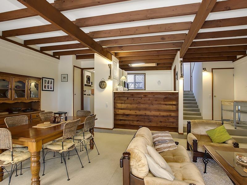 4/1B Mcleod Street, Highland Park QLD 4211