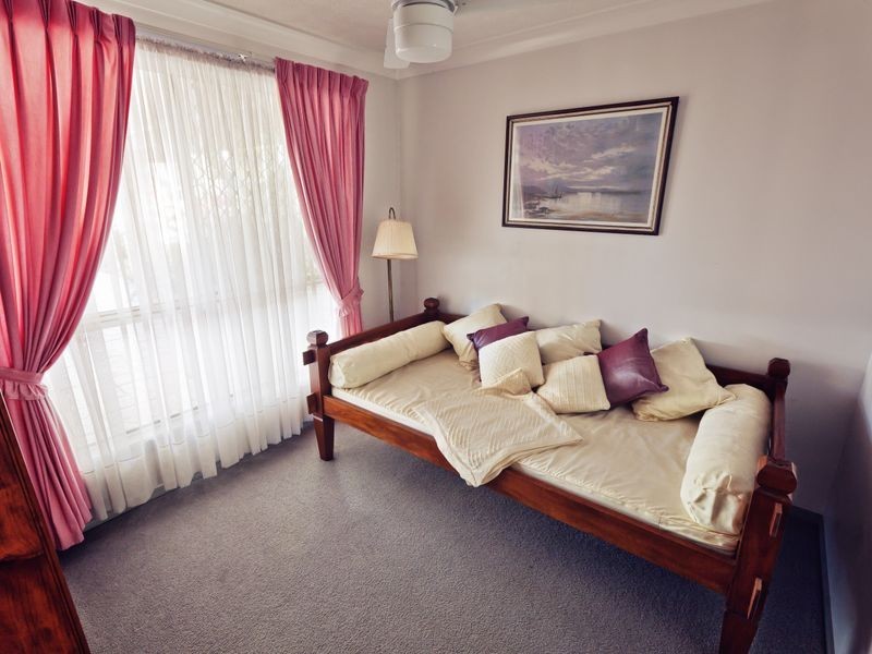 15 San Fernando Drive, Worongary QLD 4213