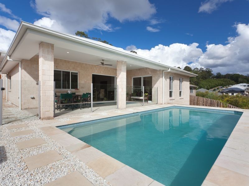 9 Castlereagh Close, Pacific Pines QLD 4211