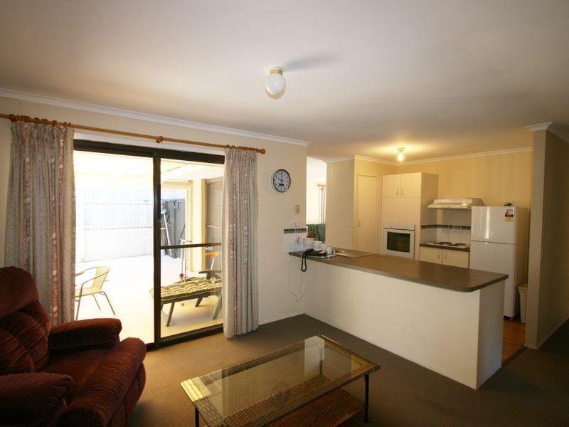 1/20 Orlando Court, Highland Park QLD 4211