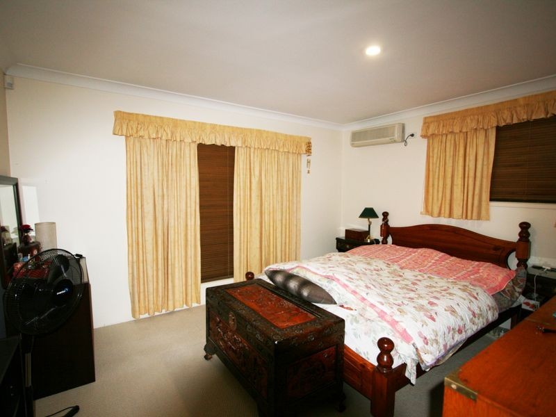 43 Parasol Street, Ashmore QLD 4214