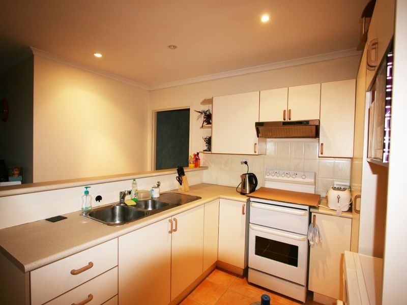 43 Parasol Street, Ashmore QLD 4214