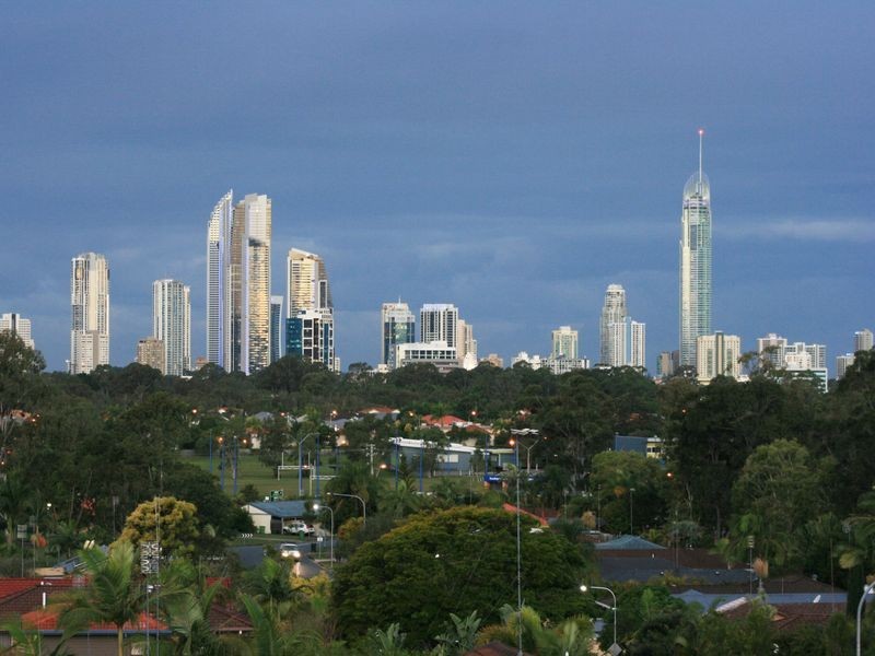 43 Parasol Street, Ashmore QLD 4214