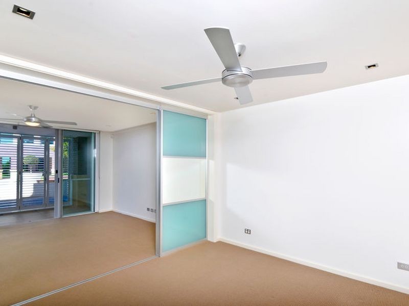 4003/3027 The Boulevard, Carrara QLD 4211