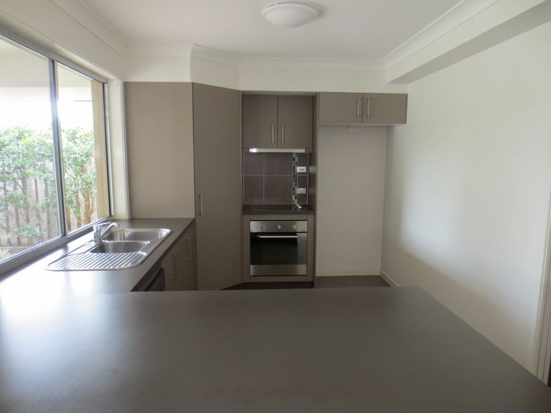 35 Kelsey Circuit, Nerang QLD 4211