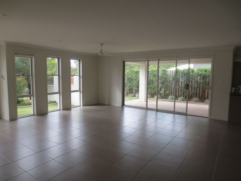 35 Kelsey Circuit, Nerang QLD 4211