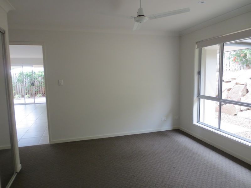 35 Kelsey Circuit, Nerang QLD 4211