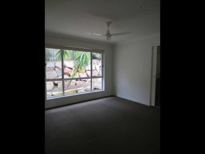 35 Kelsey Circuit, Nerang QLD 4211