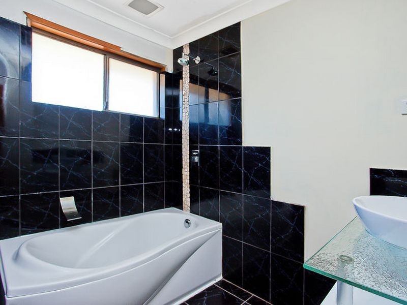 117 Hinkler Drive, Worongary QLD 4213