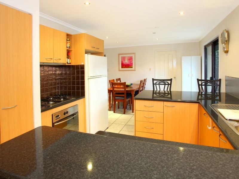 3 Meister Court, Carrara QLD 4211