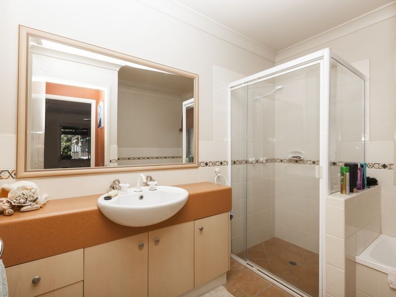 24 Ferngrove Avenue, Upper Coomera QLD 4209