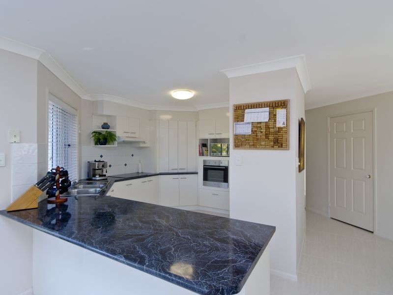 36 Arun Drive, Arundel QLD 4214