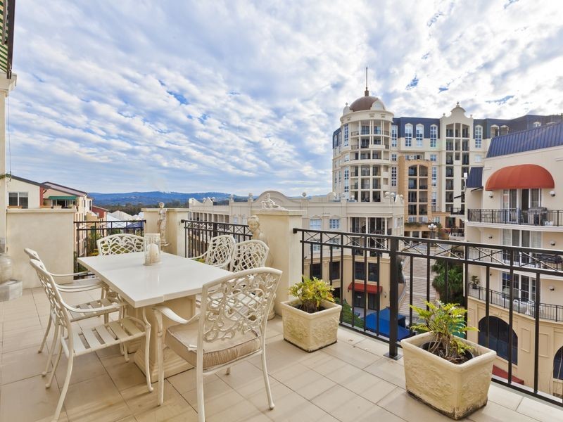 59/3030 The Boulevard, Carrara QLD 4211