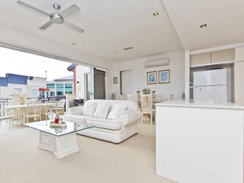 59/3030 The Boulevard, Carrara QLD 4211
