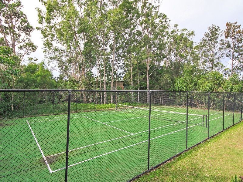 4/51 Cottesloe Drive, Robina QLD 4226