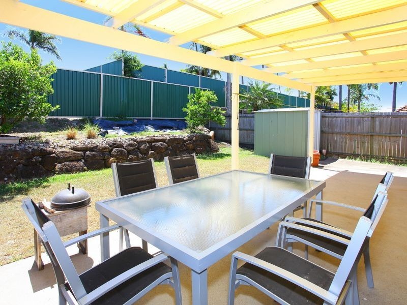 13 Cambridge Court, Carrara QLD 4211