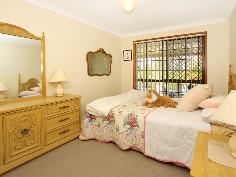 13 Cambridge Court, Carrara QLD 4211