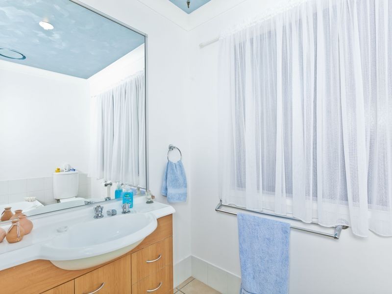 130/590 Pine Ridge Road, Coombabah QLD 4216