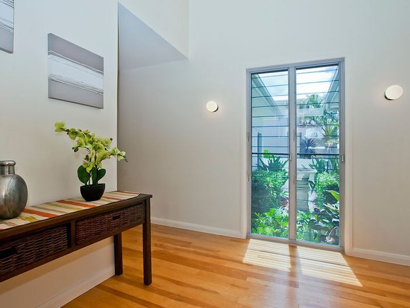 1029 Lakeview Terrace, Benowa QLD 4217