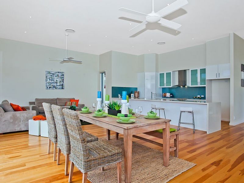1029 Lakeview Terrace, Benowa QLD 4217