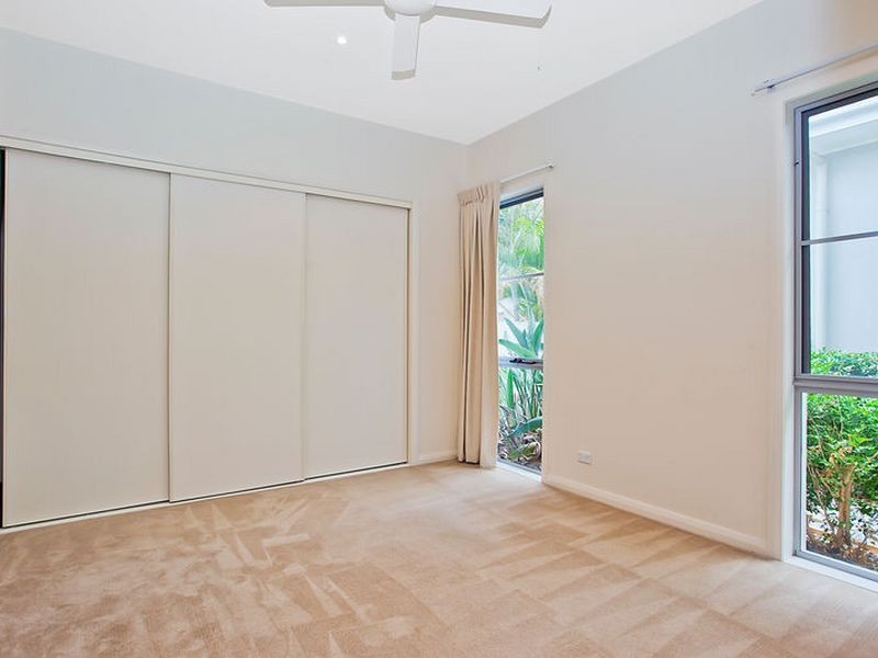 1029 Lakeview Terrace, Benowa QLD 4217