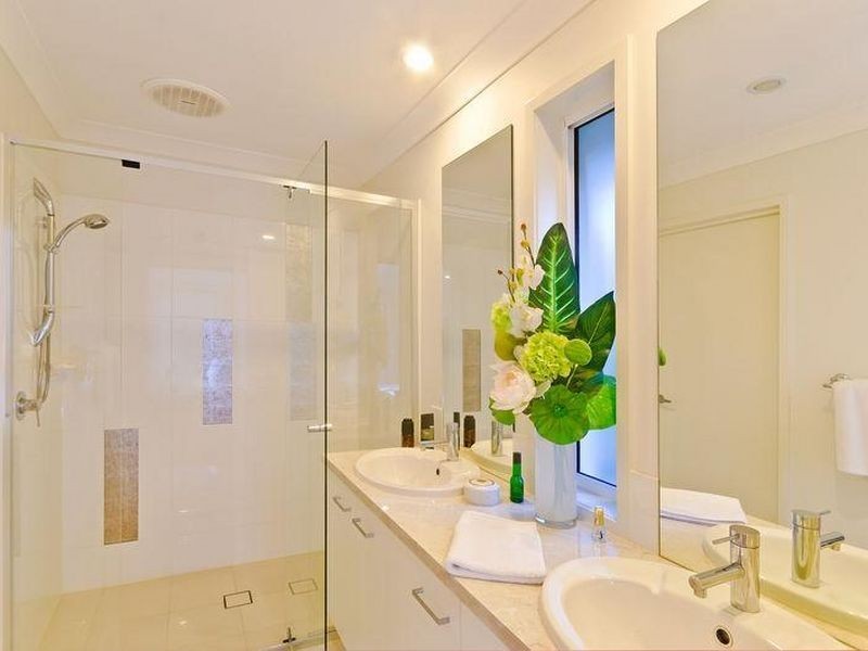 26 Riverbreeze Crescent, Upper Coomera QLD 4209