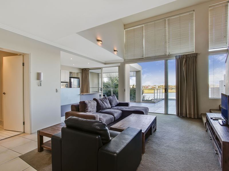 180/251 Varsity Parade, Varsity Lakes QLD 4227