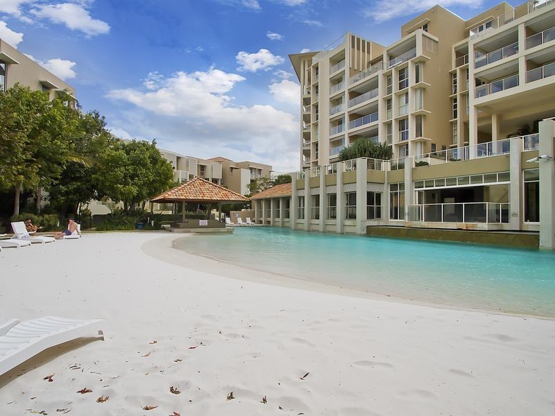 180/251 Varsity Parade, Varsity Lakes QLD 4227