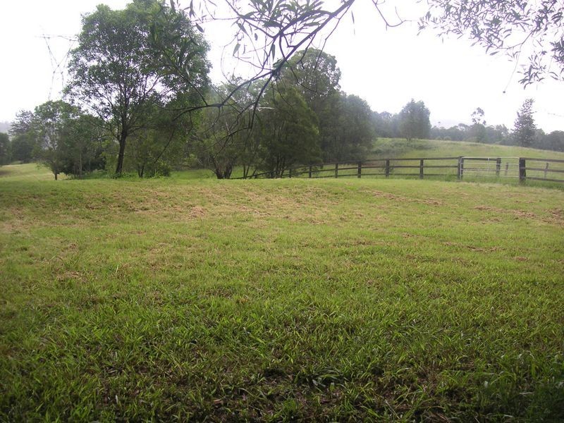 155 Birds Road, Guanaba QLD 4210